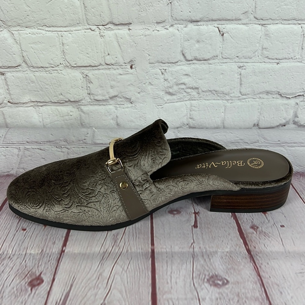 Bella Vita Babs II Loafer Mule Taupe Velvet Size 10 - Picture 4 of 7